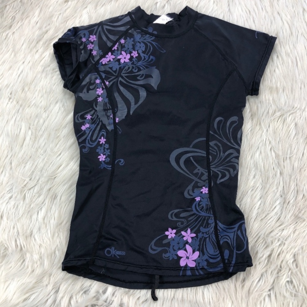 Dakine Short Sleeve UV 50 Rash Guard / Swim Shirt